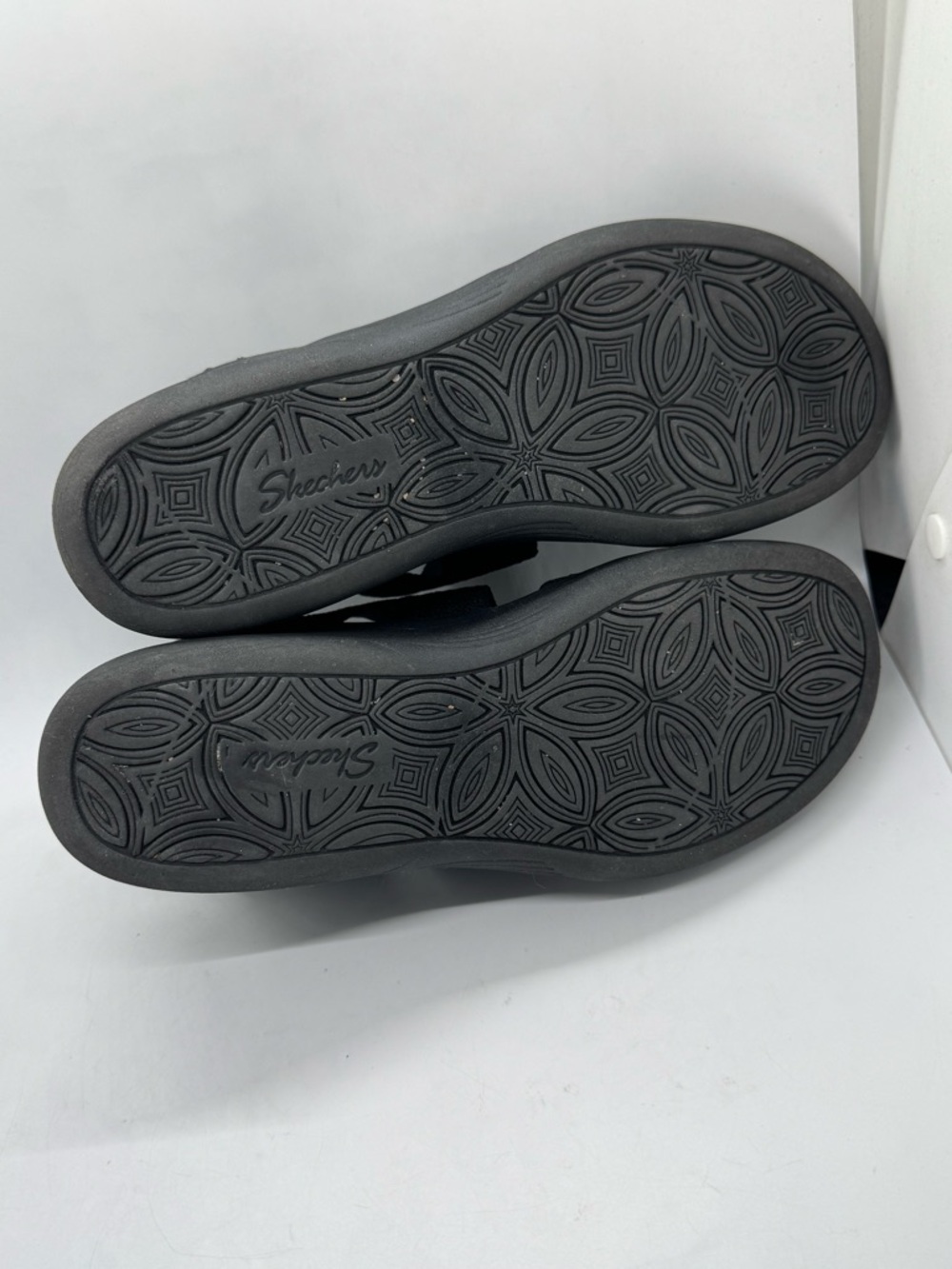 Skechers Slip-ins_Pier Lite Flex Washable Sandals in Black Size 8 - Picture 9 of 10